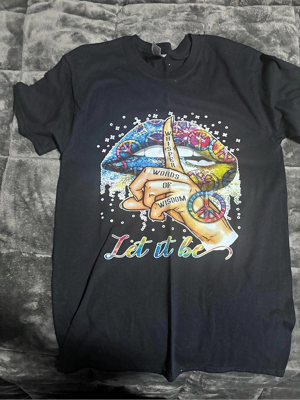 Gildan Graphic Tee Black & Multicolor Medium